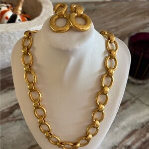 Beautiful Julie Vos earrings and necklace set.